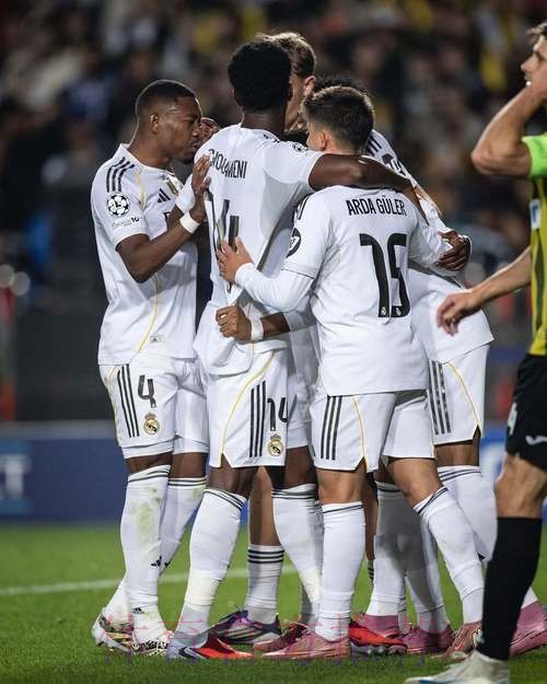 罗马诺:不管齐达内未来如何 阿拉巴将成皇马首签 罗马诺:不管齐达内未来如何 阿拉巴将成皇马首签