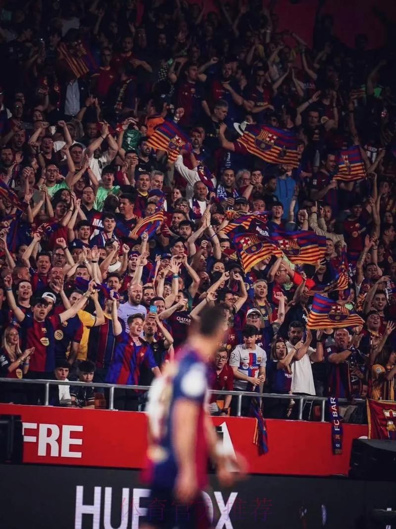 西甲-皇马客场2-1巴萨!国家德比4连胜 阿拉巴建功